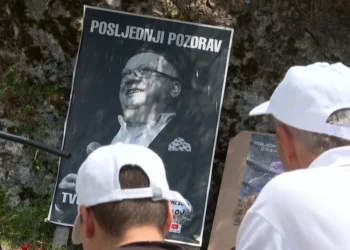 U Knežini otkriven spomenik Halidu Bešliću