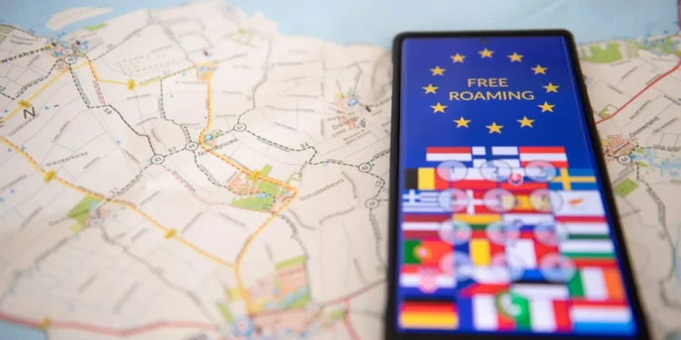 Građani BiH i dalje skupo plaćaju roaming u EU: Operateri spremni, politika kasni