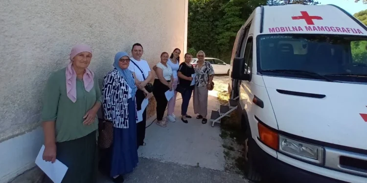 Uspješno realiziran projekt ”Pokretni mamograf”: Za dva dana obavljeno 137 pregleda