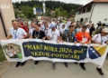 Marš mira krenuo ka Potočarima: Više od šest hiljada osoba korača trasom kojom se bježalo od smrti