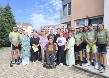 Učesnici biciklističkog maratona Vukovar – Srebrenica dočekani u Velikoj Kladuši