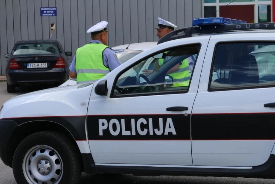 Ubistvo u Bosanskoj Krupi: Muškarac ubijen u porodičnoj kući, jedno lice lišeno slobode