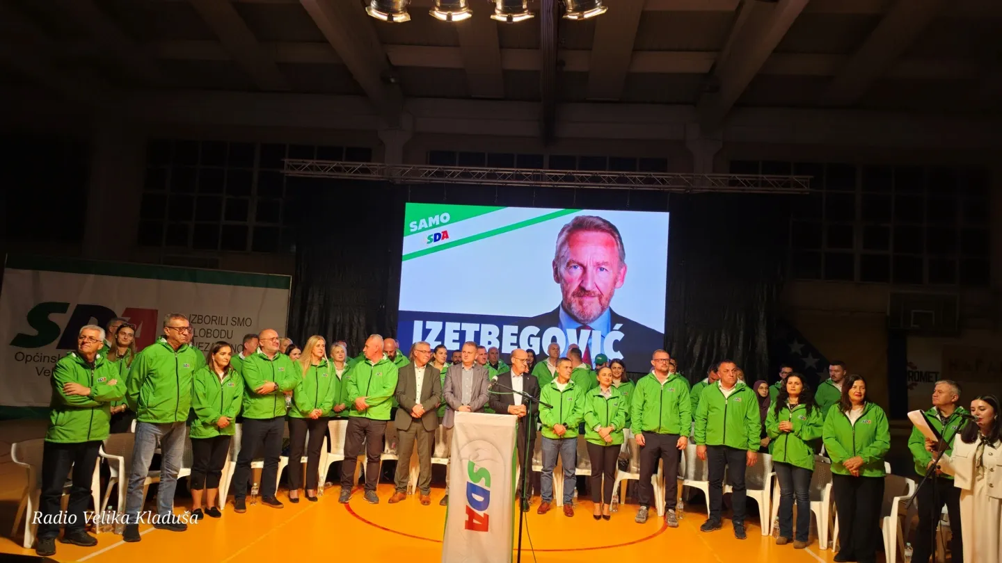 Sa centralnog predizbornog skupa SDA Velika Kladuša poručeno: „Bez SDA nema BiH“